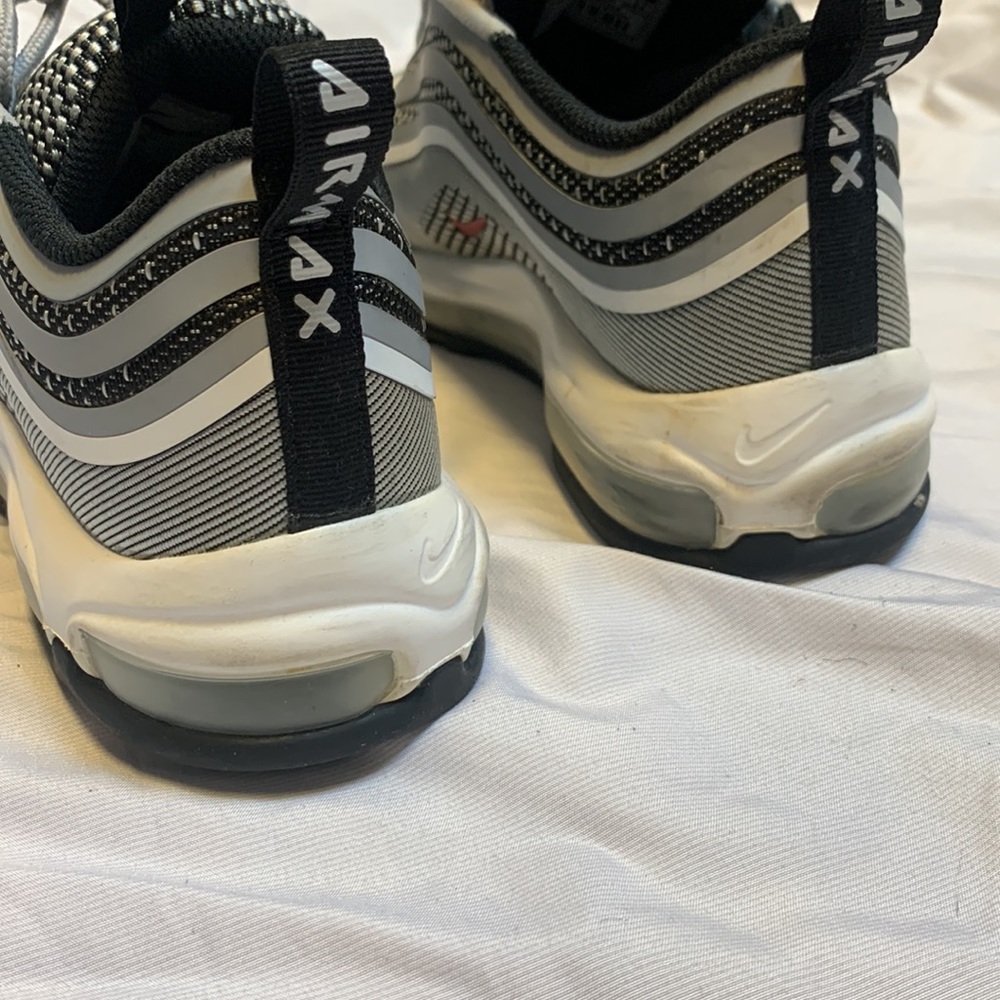 Nike Air Max 97 Ultra 17 Metallic Silver GS - Picture 3 of 8